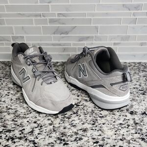 Gray New Balance 608v5 Casual Comfort Cross Trainer Shoes sz 8.5 4E dad sneakers